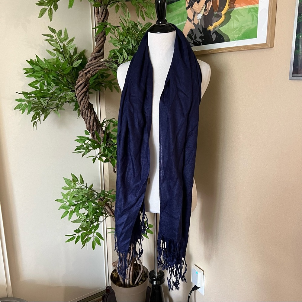 navy blue tassel scarf
